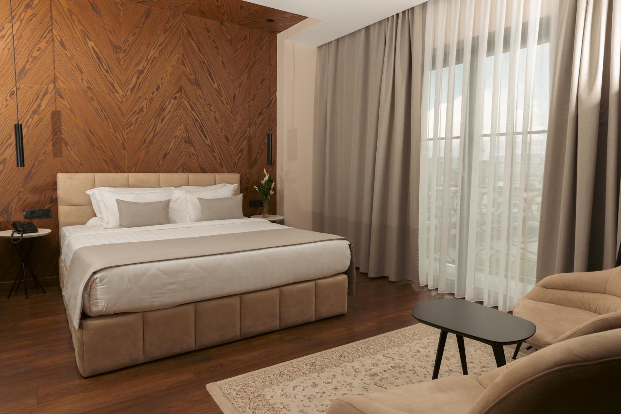 Venus Hotel Lipjan 外观 照片