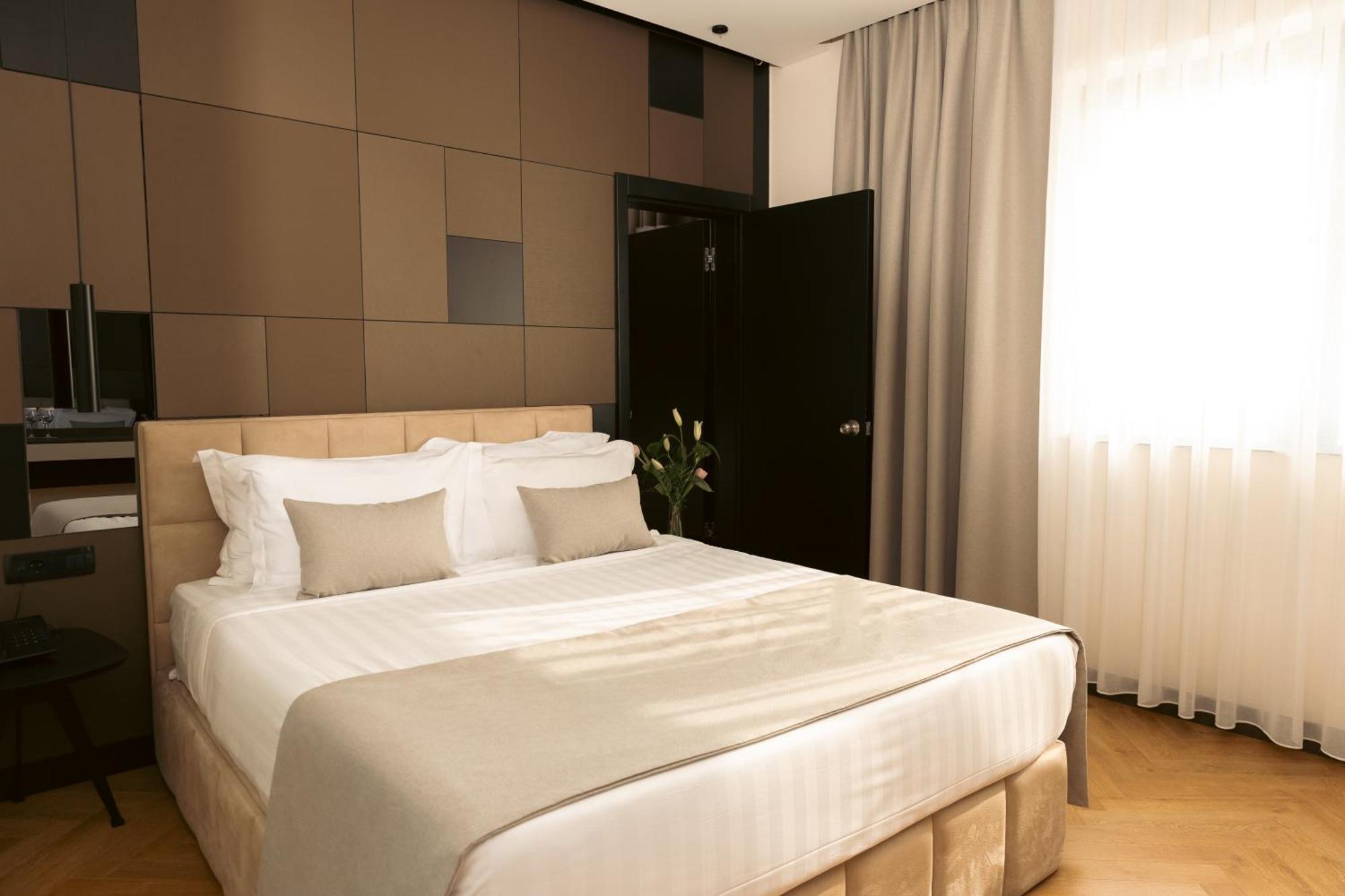 Venus Hotel Lipjan 外观 照片