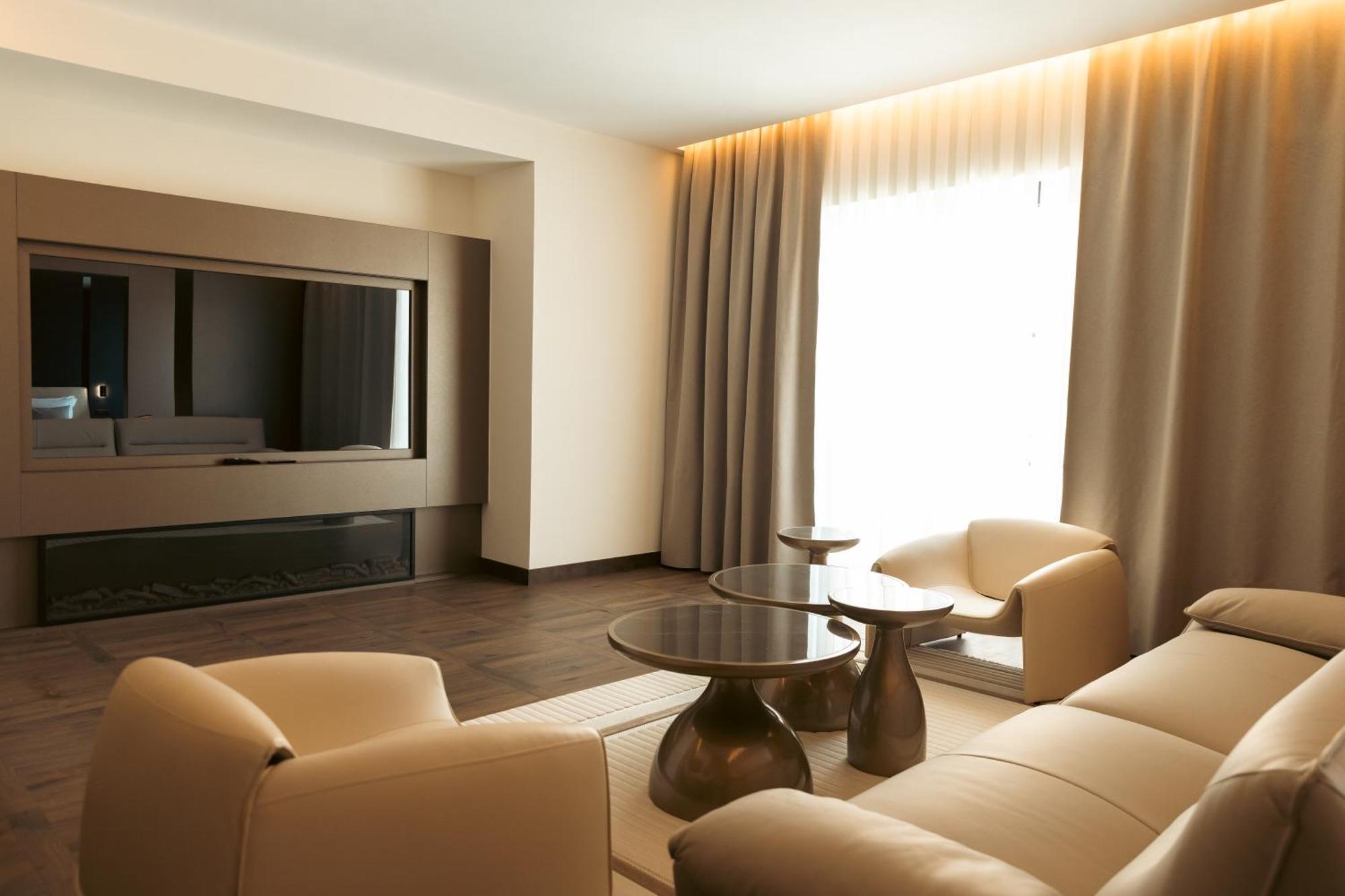 Venus Hotel Lipjan 外观 照片